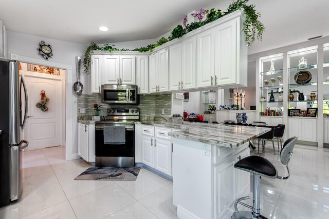 7068 Gila Lane, West Palm Beach, FL 33411