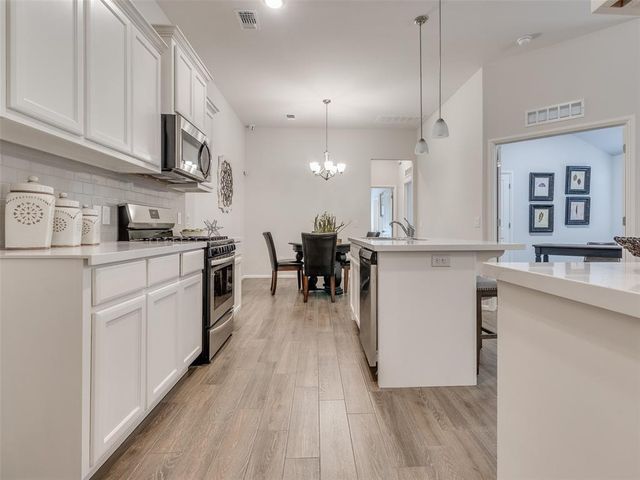 2429 Northcreek Lane, Oklahoma City, OK 73128