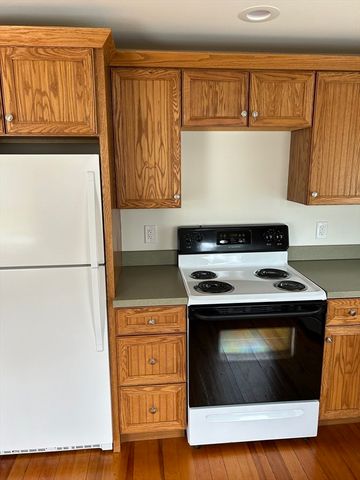20 Cutler Street 20, Bedford, MA 01730