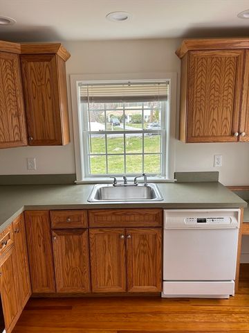20 Cutler Street 20, Bedford, MA 01730