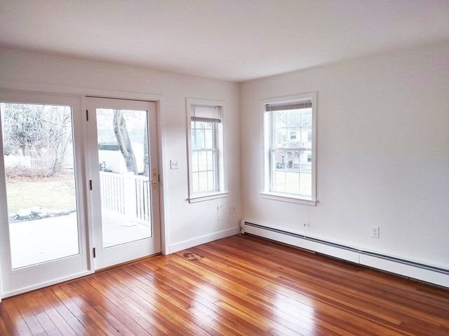 20 Cutler Street 20, Bedford, MA 01730
