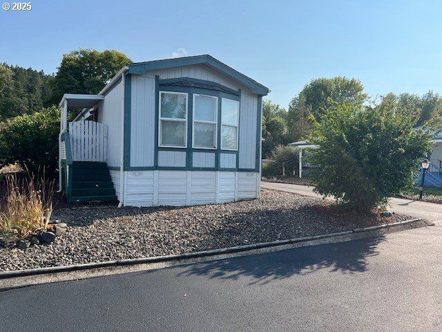 1200 E CENTRAL Ave 128, Sutherlin, OR 97479