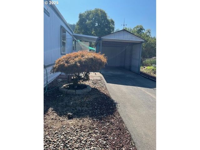 1200 E CENTRAL Ave 128, Sutherlin, OR 97479