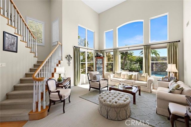 20 Edgewood, Laguna Hills, CA 92679