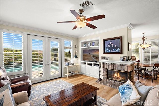 20 Edgewood, Laguna Hills, CA 92679