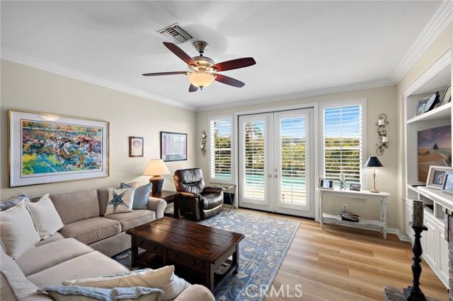 20 Edgewood, Laguna Hills, CA 92679