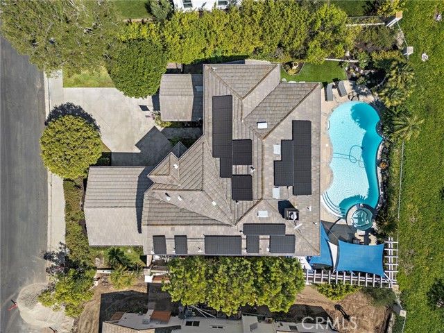 20 Edgewood, Laguna Hills, CA 92679