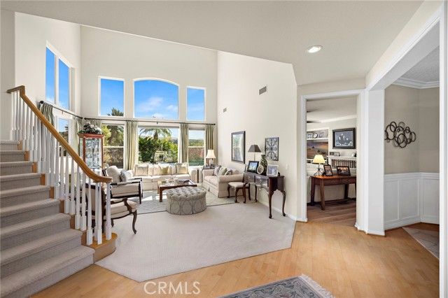 20 Edgewood, Laguna Hills, CA 92679