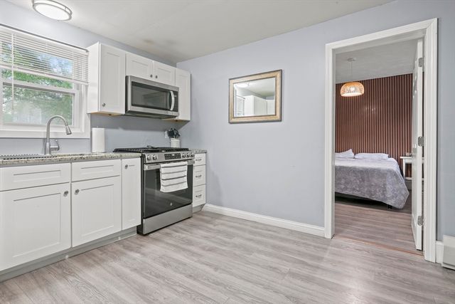 16 Court Street, Lowell, MA 01852