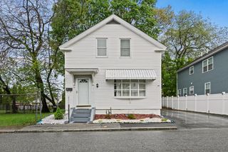 16 Court Street, Lowell, MA 01852