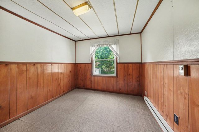 2 S Fairview Avenue, Niles, MI 49120