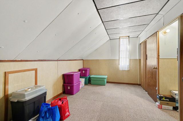2 S Fairview Avenue, Niles, MI 49120