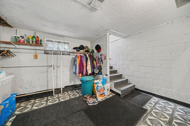 2 S Fairview Avenue, Niles, MI 49120