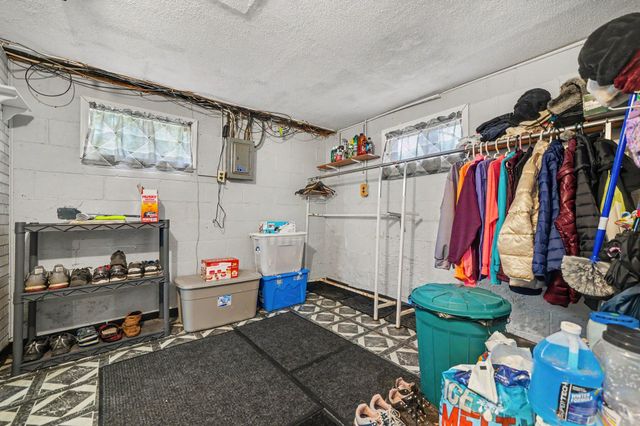2 S Fairview Avenue, Niles, MI 49120