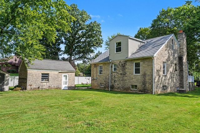 2 S Fairview Avenue, Niles, MI 49120