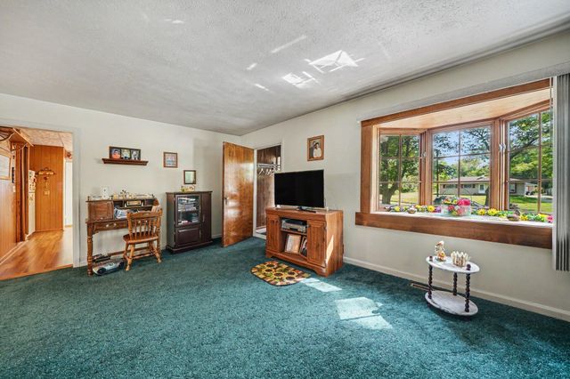 2 S Fairview Avenue, Niles, MI 49120