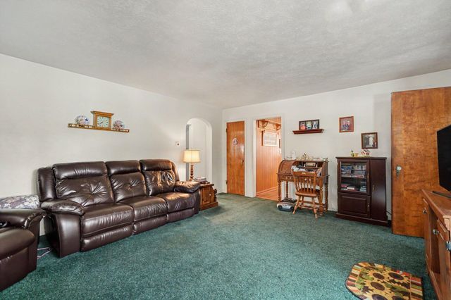 2 S Fairview Avenue, Niles, MI 49120