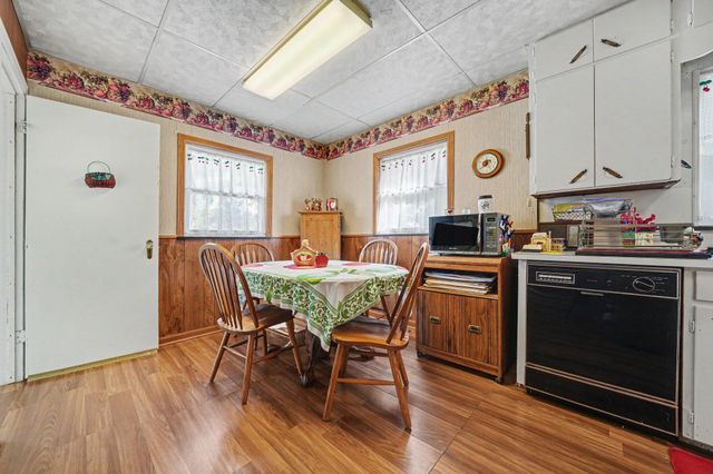 2 S Fairview Avenue, Niles, MI 49120