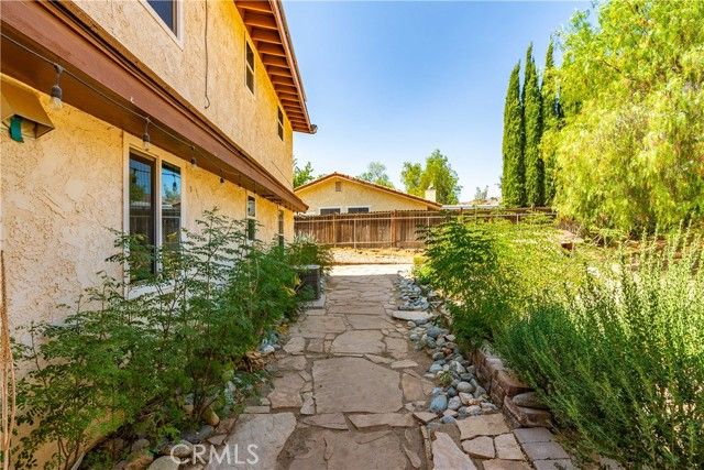 33656 Tradepost Road, Acton, CA 93510