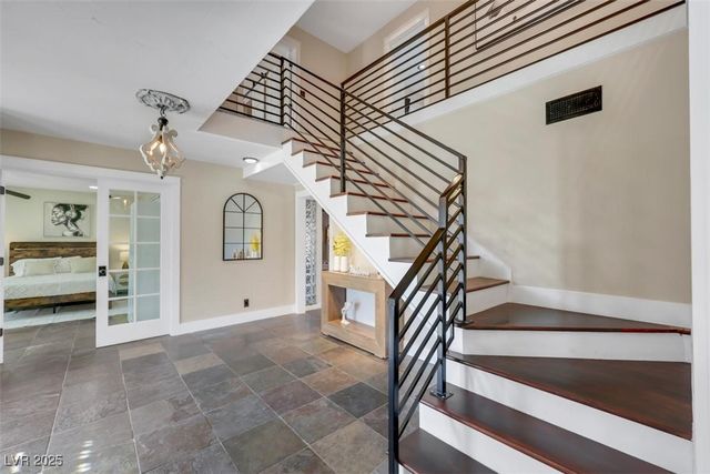 7470 Eldora AV, Las Vegas, NV 89117