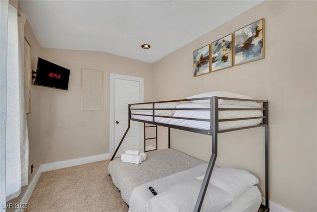 7470 Eldora AV, Las Vegas, NV 89117