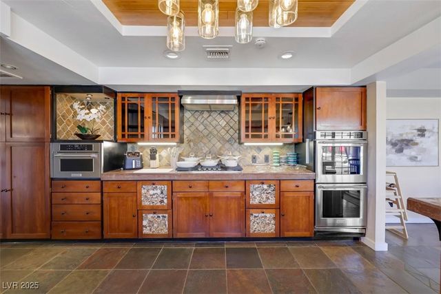 7470 Eldora AV, Las Vegas, NV 89117