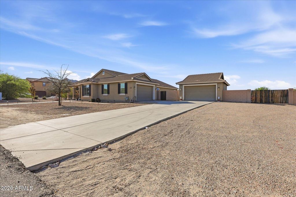 3760 W ROBERTS Road, San Tan Valley, AZ 85144 — photo 5