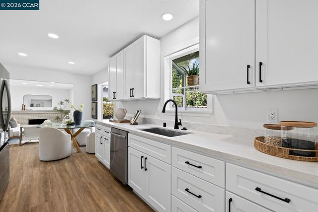 37 Alden Ct, Walnut Creek, CA 94598