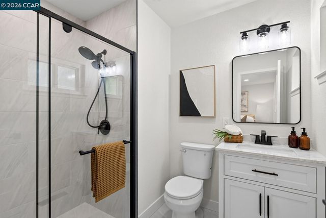37 Alden Ct, Walnut Creek, CA 94598