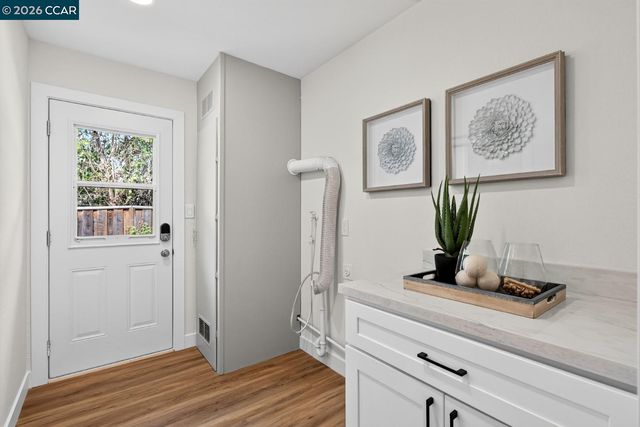 37 Alden Ct, Walnut Creek, CA 94598