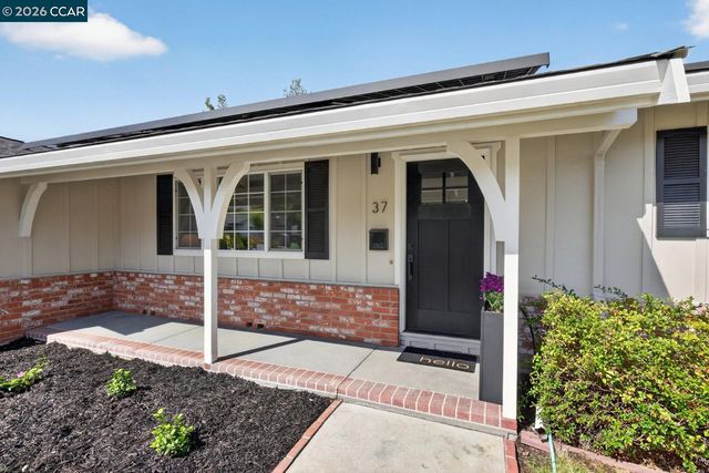 37 Alden Ct, Walnut Creek, CA 94598