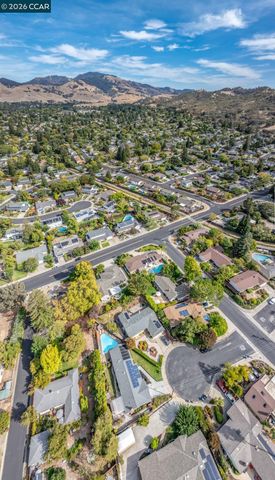37 Alden Ct, Walnut Creek, CA 94598