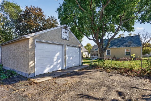 1571 Arlington Avenue E, Saint Paul, MN 55106