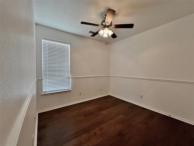 8000 Ranchvale Lane, Arlington, TX 76002