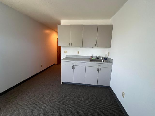 830 E Johnstown Road, Columbus, OH 43230