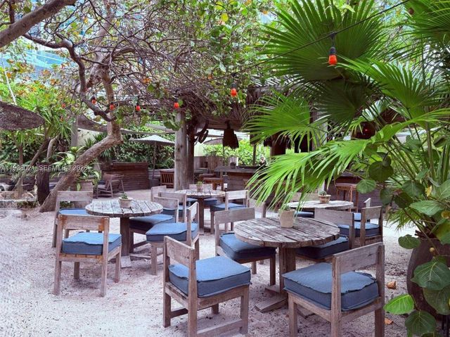 2301 Collins Ave 423, Miami Beach, FL 33139