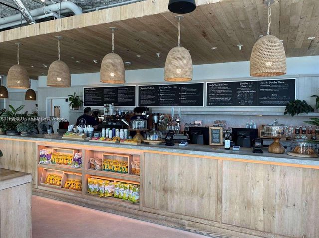 2301 Collins Ave 423, Miami Beach, FL 33139