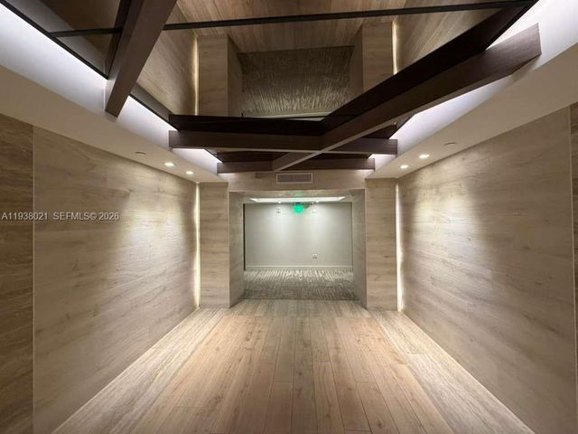 2301 Collins Ave 423, Miami Beach, FL 33139