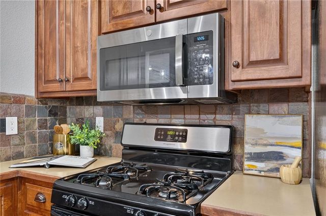 4500 Jefferson Street 102, Kansas City, MO 64111