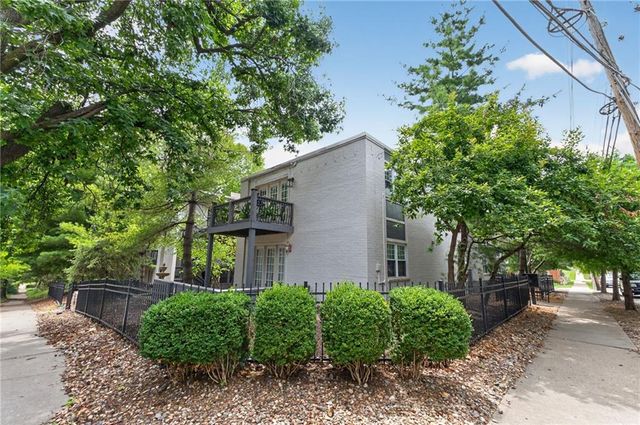 4500 Jefferson Street 102, Kansas City, MO 64111