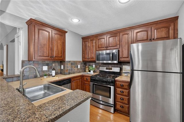 4500 Jefferson Street 102, Kansas City, MO 64111
