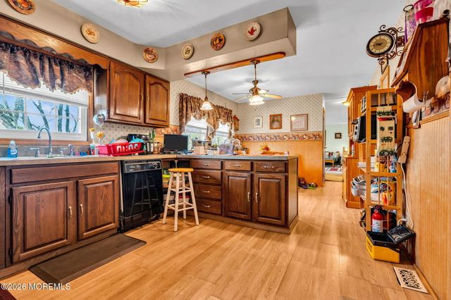 807 Monmouth Road, Cream Ridge, NJ 08514