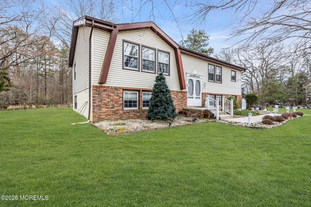 807 Monmouth Road, Cream Ridge, NJ 08514