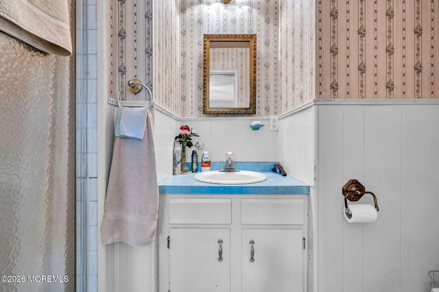 807 Monmouth Road, Cream Ridge, NJ 08514