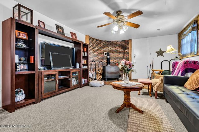 807 Monmouth Road, Cream Ridge, NJ 08514