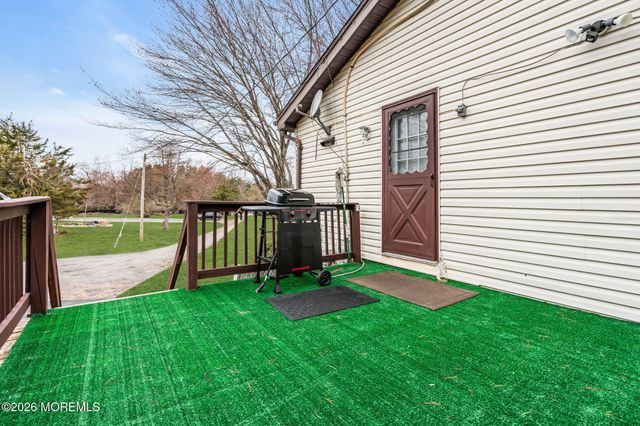 807 Monmouth Road, Cream Ridge, NJ 08514