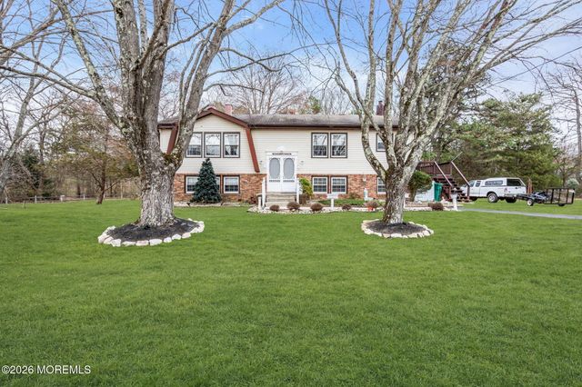 807 Monmouth Road, Cream Ridge, NJ 08514