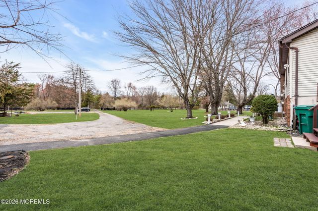 807 Monmouth Road, Cream Ridge, NJ 08514