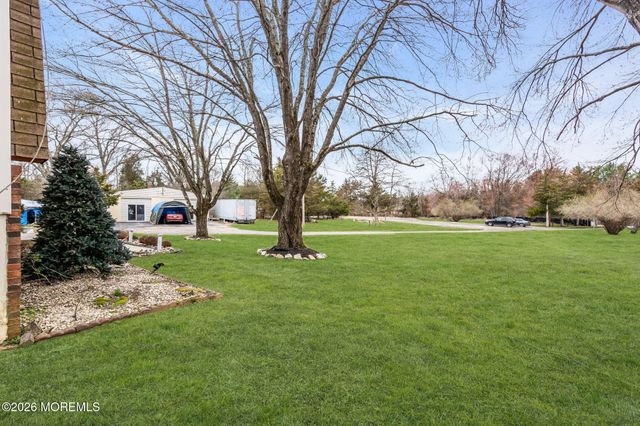 807 Monmouth Road, Cream Ridge, NJ 08514