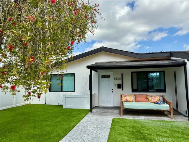 8620 Lubao Avenue, Winnetka, CA 91306